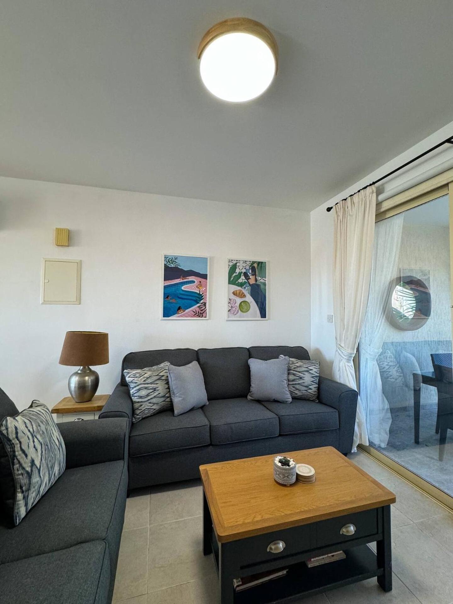 Royal-Seacrest Oasis, Pool-Side Apartamento Pafos Exterior foto
